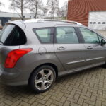 PEUGEOT308-3