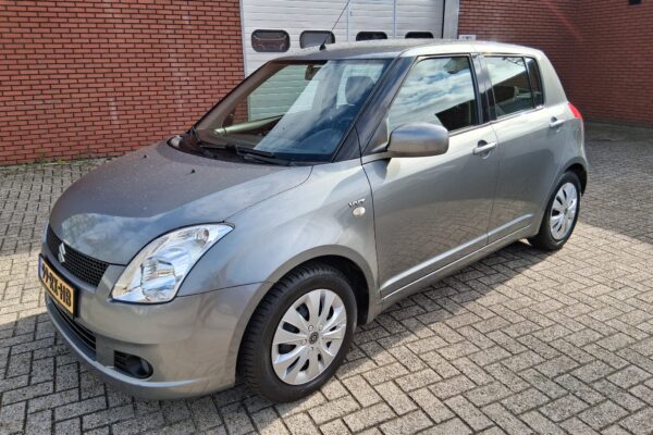 SUZUKISWIFT1